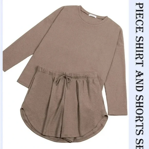 Waffle Knit Long Sleeve Top & Shorts Lounge Set- Khaki - Picture 4 of 5